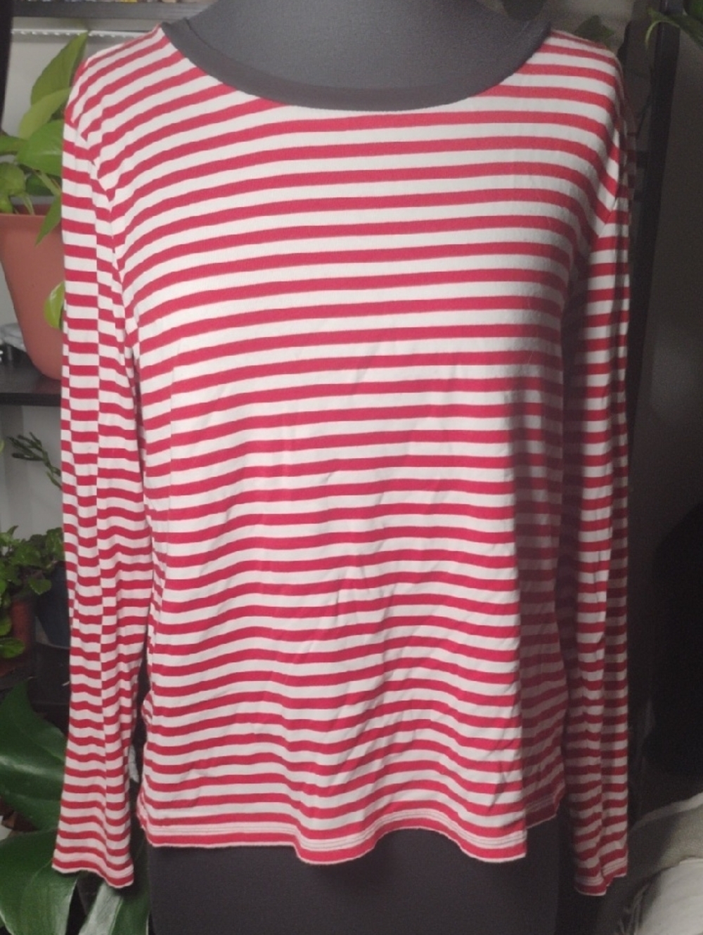 H&M Red and White Striped Long Sleeve Top